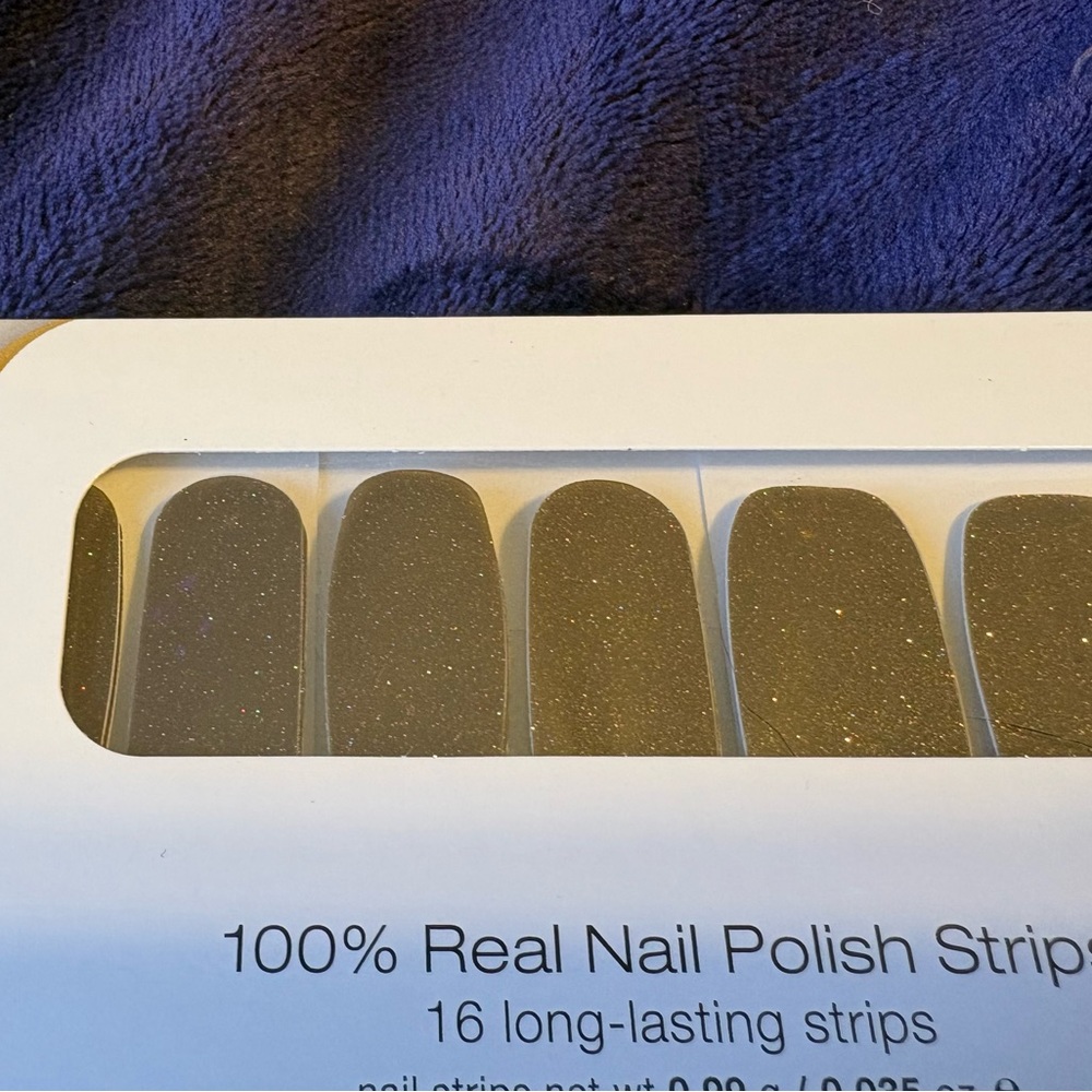 Color Street Laurel Canyon Nail Strips